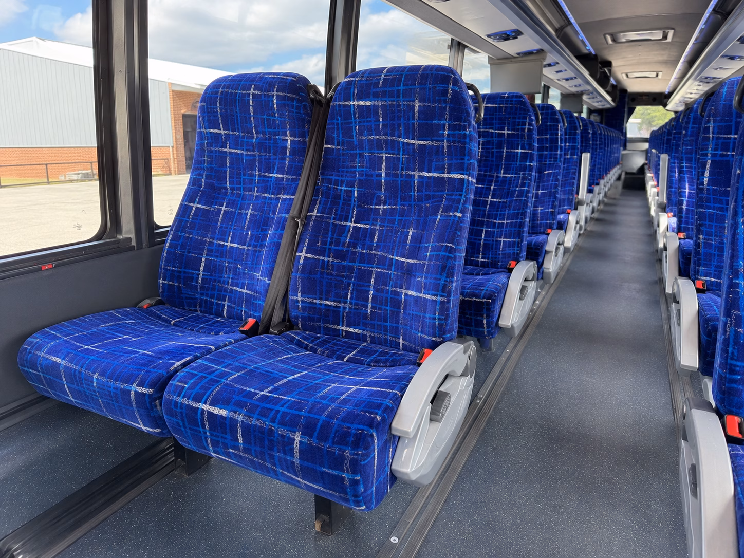 how the type of bus you choose changes the price in mountain view california